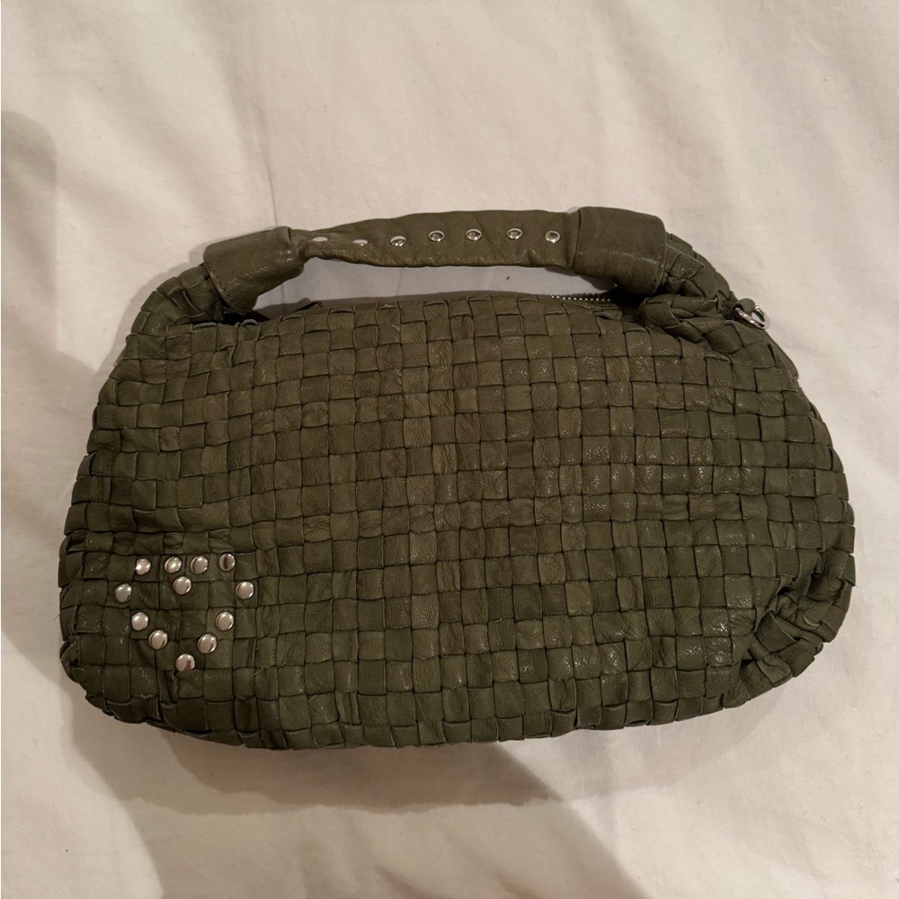 Nunoo Dandy Braided Heart bag in Washed Green